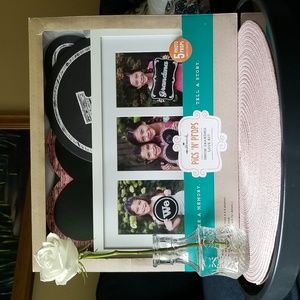 Hallmark Pics 'N' Props Grandma Love Kit
